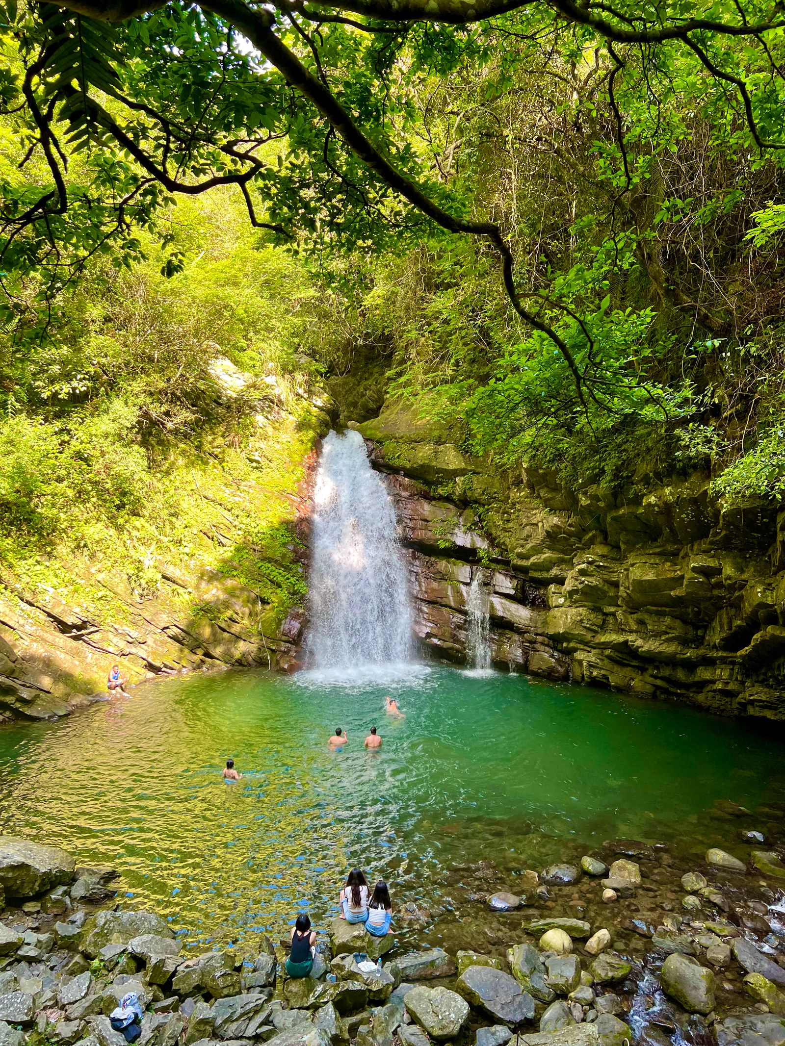 Wim Hof bij waterval